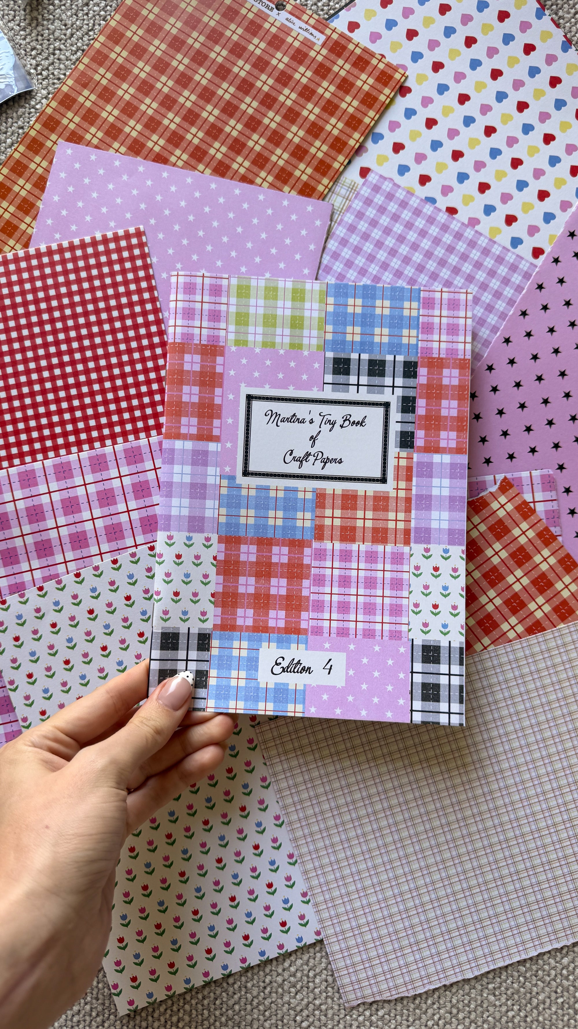 Martina’s Tiny Book of Scrapbooking Papers (Edition 4: Plaid & Stars!)