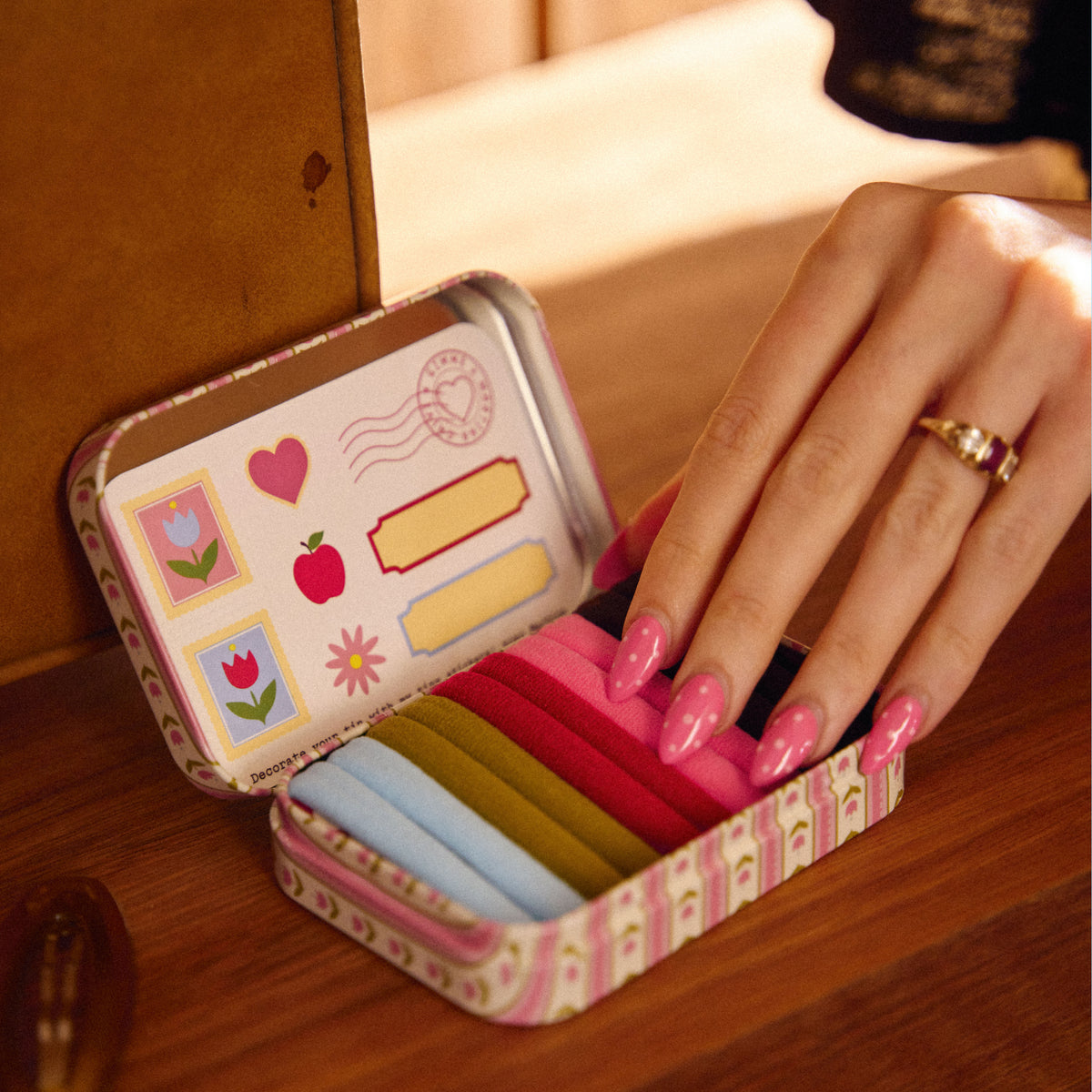 Tiny Trinket Tin