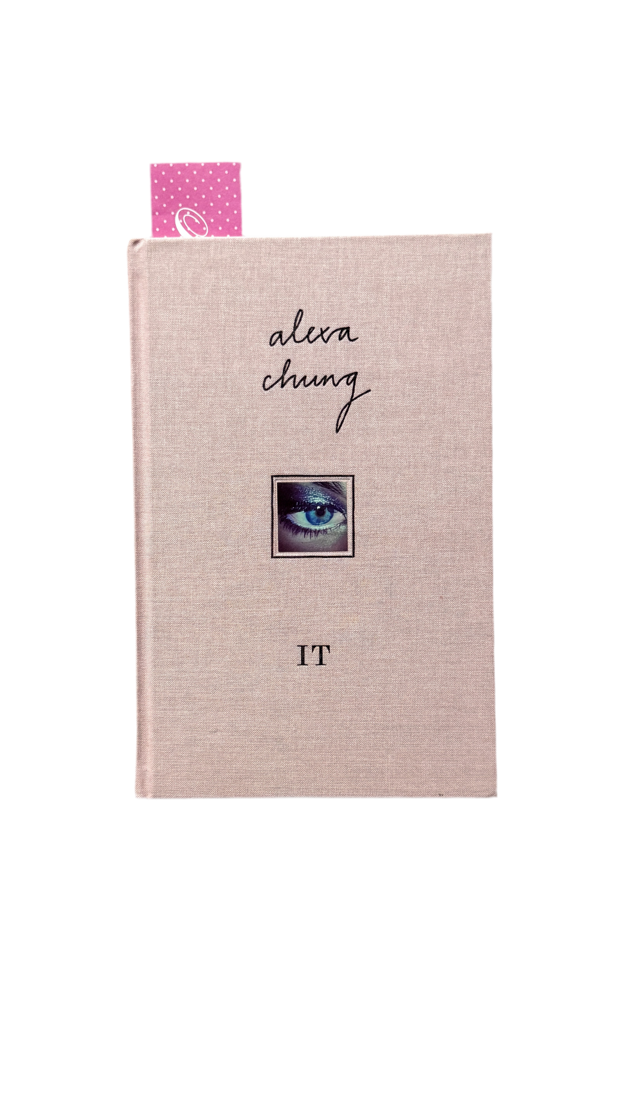 IT- ALEXA CHUNG (Illustrated Hard Cover)