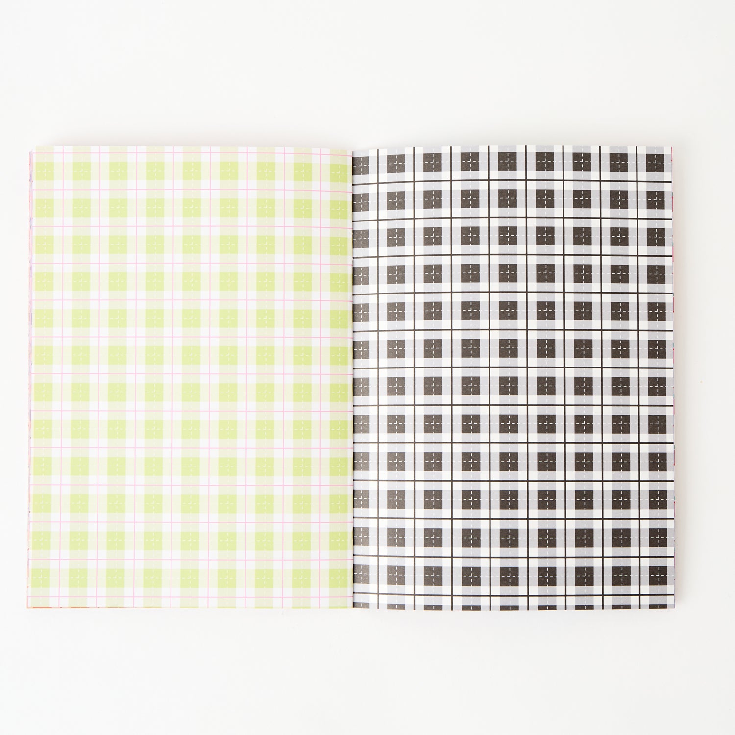 Martina’s Tiny Book of Scrapbooking Papers (Edition 4: Plaid & Stars!)